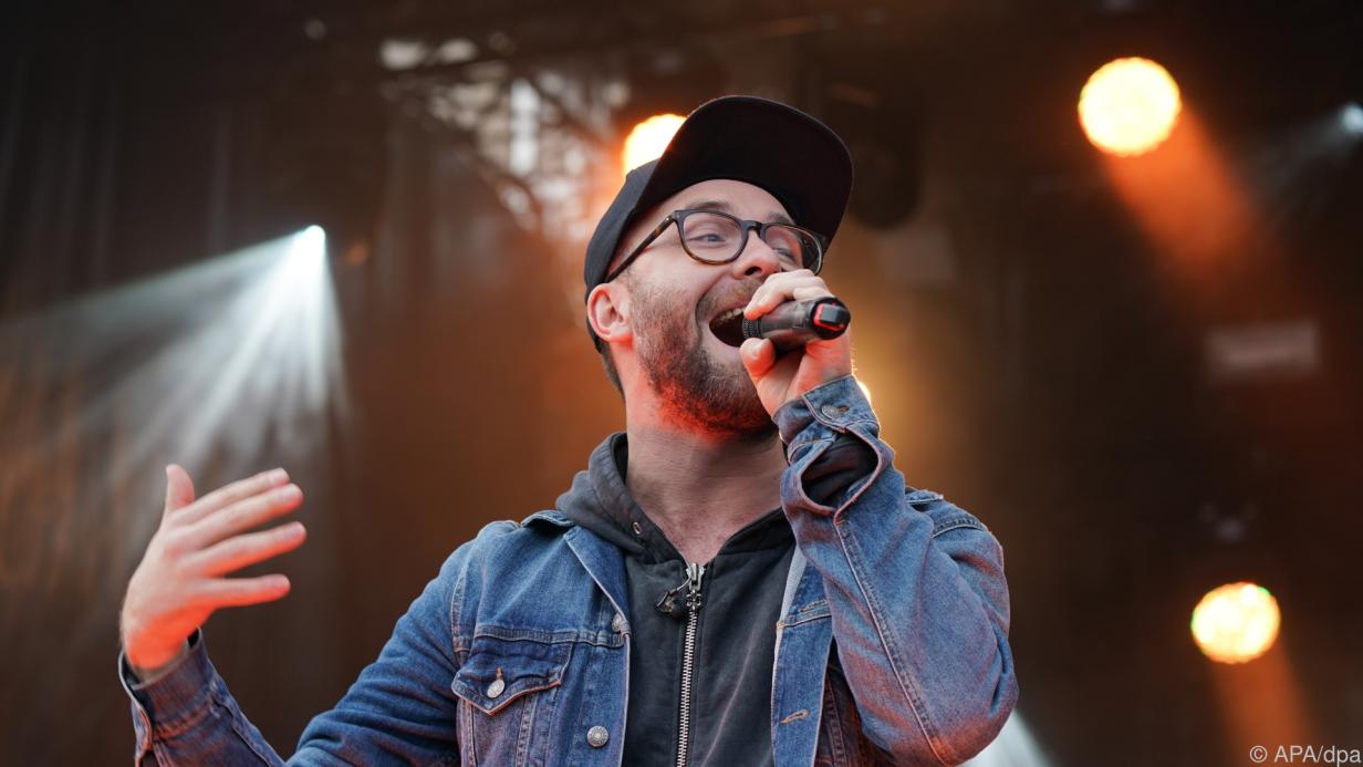 Mark Forster So Sieht Der Musiker Ohne Kappe Aus