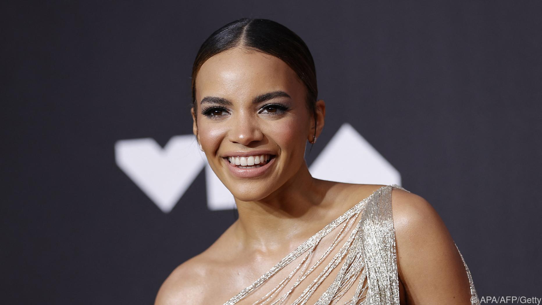 Nach Batgirl Aus Leslie Grace Zeigt Dreharbeiten