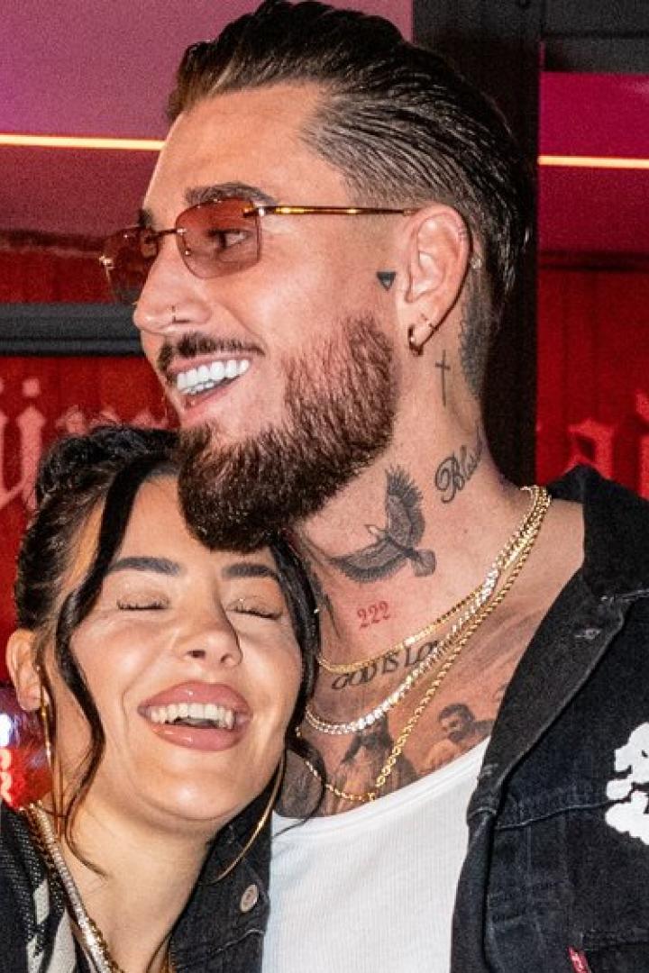 Mike Heiter und Leyla Lahouar haben sich verlobt. Zu dem romantischen Moment kam es am Sonntagabend live in der Reality-Show "Promi Big Brother".