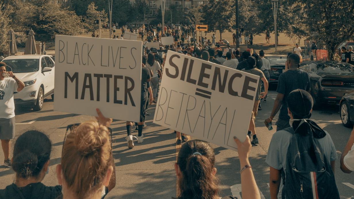 Blacklivesmatter 50 000 Menschen Bei Anti Rassismus Demo In Wien