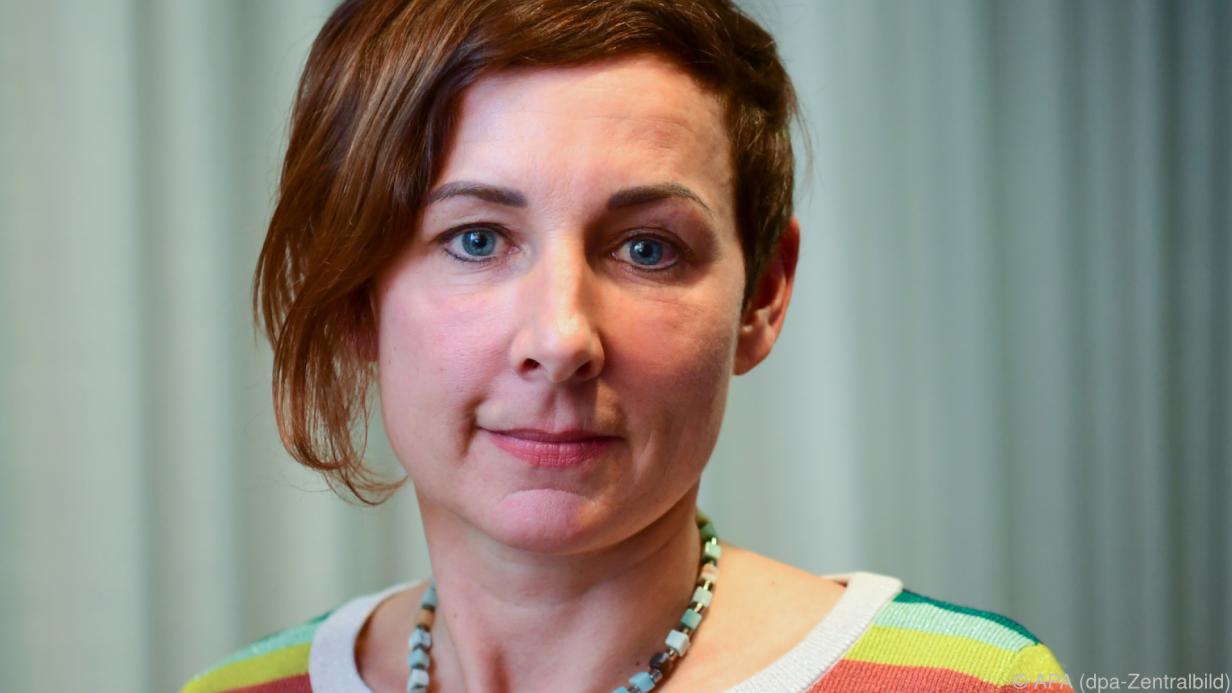 Nach dem Rechten sehen Juli Zehs Roman "Über Menschen"