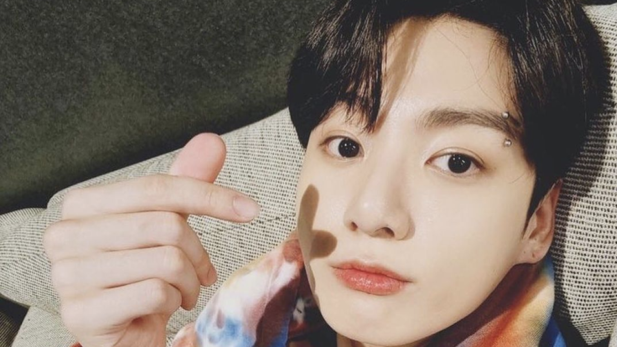 Jungkook von BTS schreibt Fans zum Geburtstag einen Song – live!