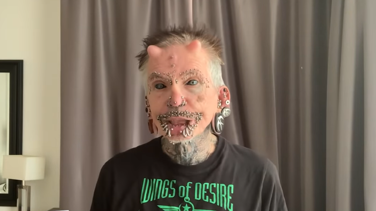 Body Modification: Dieser Mann hat über 200 Intimpiercings