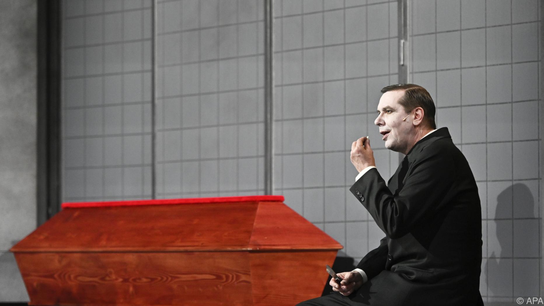 Michael Maertens vor zwei Premieren im Akademietheater