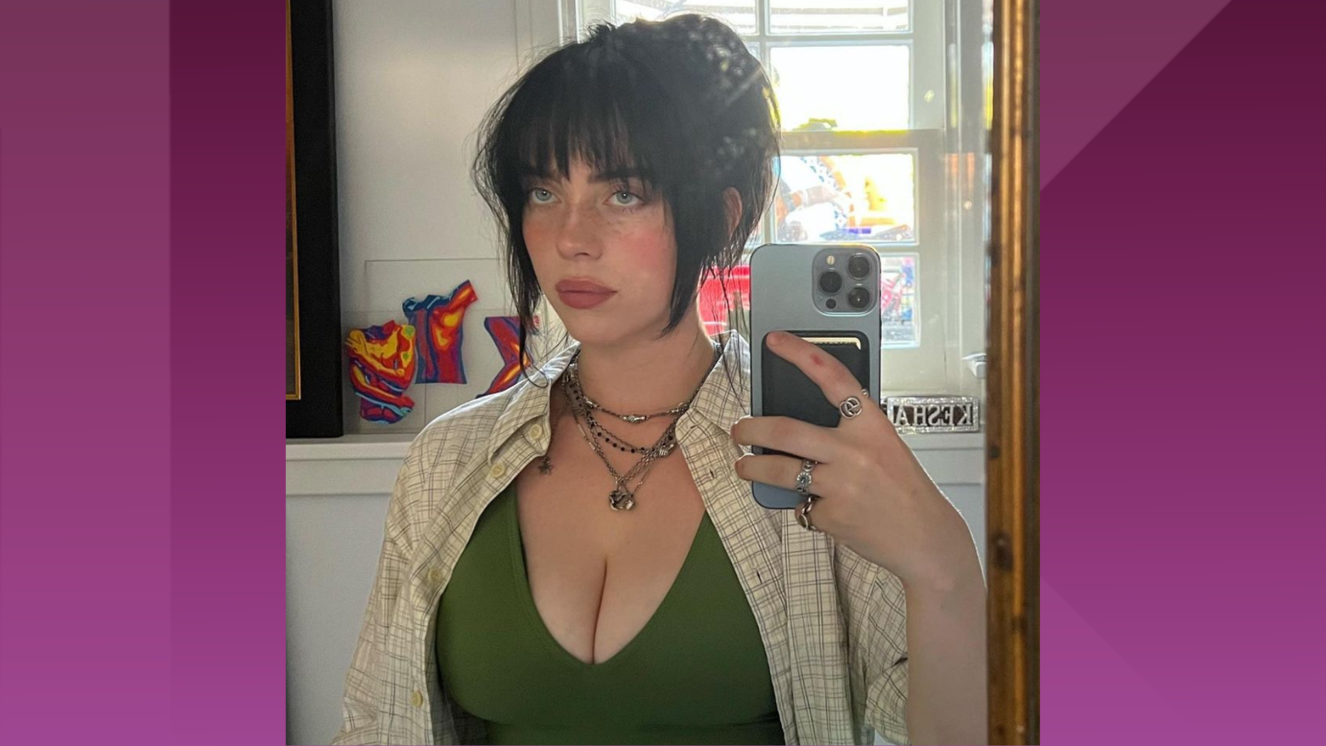 Billie ellish clevage