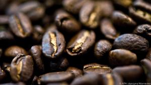 Kaffee soll gegen schlechte Gerüche im Auto helfen