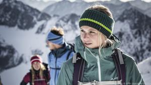 Naturnahe Töne bei den Freeride-Outfits der Serie Back Bowl von Vaude