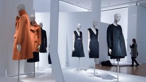 Jil Sander schuf Damenkleidung aus Herrenstoffen, feminin und schmeichelnd