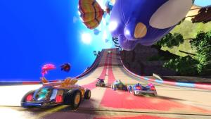 "Team Sonic Racing" packt die Figuren der Sonic-Welt in bunte Rennautos