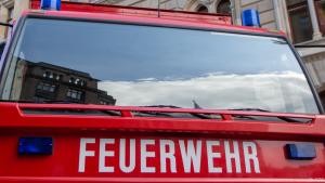 Mehrstöckiges Wohnhaus nach Explosion in Wien eingestürzt