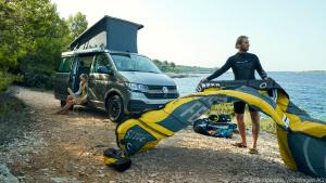 VW bietet den überarbeiteten California 6.1 mit Aufstelldach an