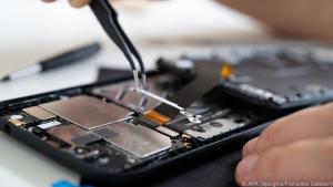 Zum Reparieren des Shiftphone 6m braucht man kaum Werkzeug