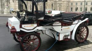 Stadt Wien präsentiert den Elektro-Fiaker