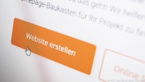 Im Internet gibt es diverse Anbieter für Website-Baukästen
