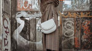 Weiße Handtaschen aktuell zwar angesagt, aber eher etwas für Modemutige