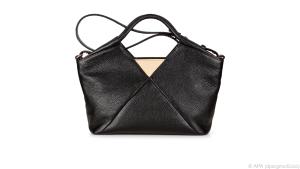 Auf geometrische Formen setzen die Designer von Handtaschen aktuell häufig