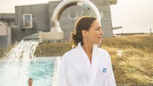 Außenbecken der Dünen-Therme: In die Anlage wurde viel Geld investiert