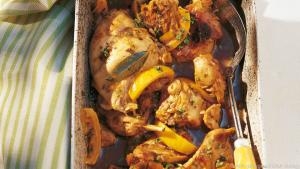 Geschmortes Kaninchen mit Zitrone ist ein Klassiker