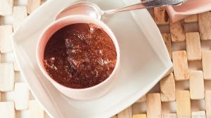 Pflanzendrinks eignen sich besonders zur Herstellung von Desserts