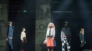 In Berlin präsentierte der Designer seine Show "Looks by Wolfgang Joop"
