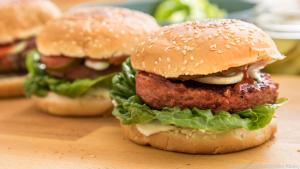 Sieht aus wie Fleisch: Ersatzprodukte auf pflanzlicher Basis haben Konjunktur