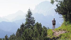 Am liebsten zu Fuß: Kathrin Heckmann auf dem Spitzenwanderweg in Bayern