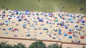 Berlin kann auch Badeurlaub: Strandbad Wannsee im Sommer