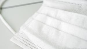 Medizinische Masken schneiden in Messungen mit am besten ab