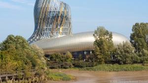 Futuristischer Bau: Das moderne Weinmuseum in Bordeaux