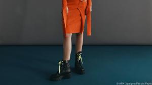 Auffällig ist gut: Derbe Boots mit Neonschnürsenkeln sind angesagt