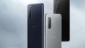 Blau, Grau und Schwarz: In diesen Farben verkauft Sony das Xperia 5 II (900 Euro)