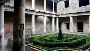 Die Säulenhalle im Haus der Liebenden ist außergewöhnlich gut erhalten