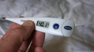Fieber und Schüttelfrost sind typisch für eine Sepsis