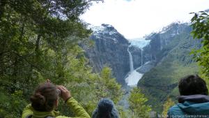 Blick auf den Ventisquero Colgante, den hängenden Gletscher