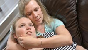 Den Tag beginnt Vanessa mit Kuscheln - das ist für sie sehr wichtig
