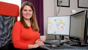 Indra Burkart ist User-Experience-Designerin und hat einen eigenen Youtube-Kanal