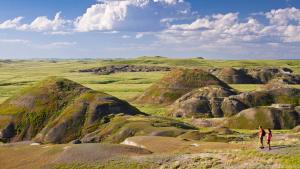 Im Grasslands-Nationalpark spüren Reisende die einsame Weite Kanadas