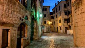 Kotor ist touristischer Anziehungspunkt in Montenegro