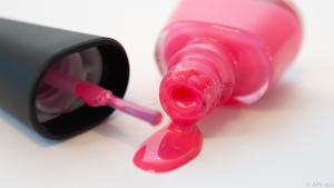 Leuchtende Farben sind im Sommer 2021 angesagt