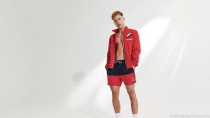 Socken in Schlapfen - das geht laut aktueller Mode