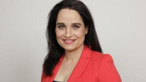 Dermatologin Yael Adler sieht Skinfluencer eher kritisch