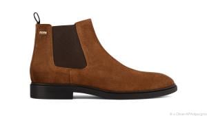 Angesagt sind für Männer zum Beispiel Boots aus Veloursleder in Erdfarben