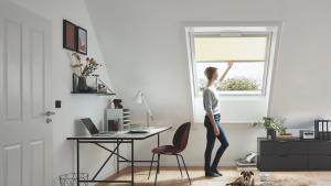 Innenliegender Sonnenschutz kann einen Teil der Hitze abhalten