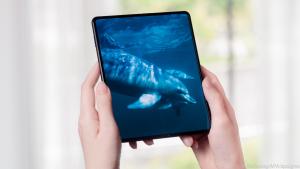 Aufgeklappt misst das Galaxy Z Fold 3 rund 20 Zentimeter in der Diagonalen