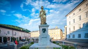 An Mozart kommt man in Salzburg einfach nicht vorbei