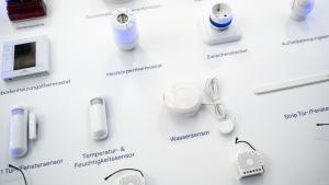 Smart-Home-Geräte laufen oft mit ressourcenbindenden Batterien