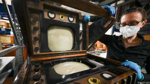 Ein Fernsehempfänger DE 6 der Fernseh AG von 1936