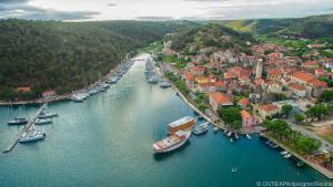 Skradin mit seinen knapp 4000 Einwohnern zählt zu den ältesten Städten in Kroatien