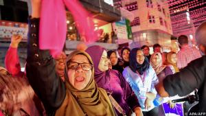 Anhänger feiern Sieg von Muizzu