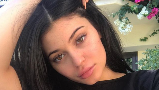 Kylie Jenner zeigt ihr neues Tattoo für Tochter Stormi